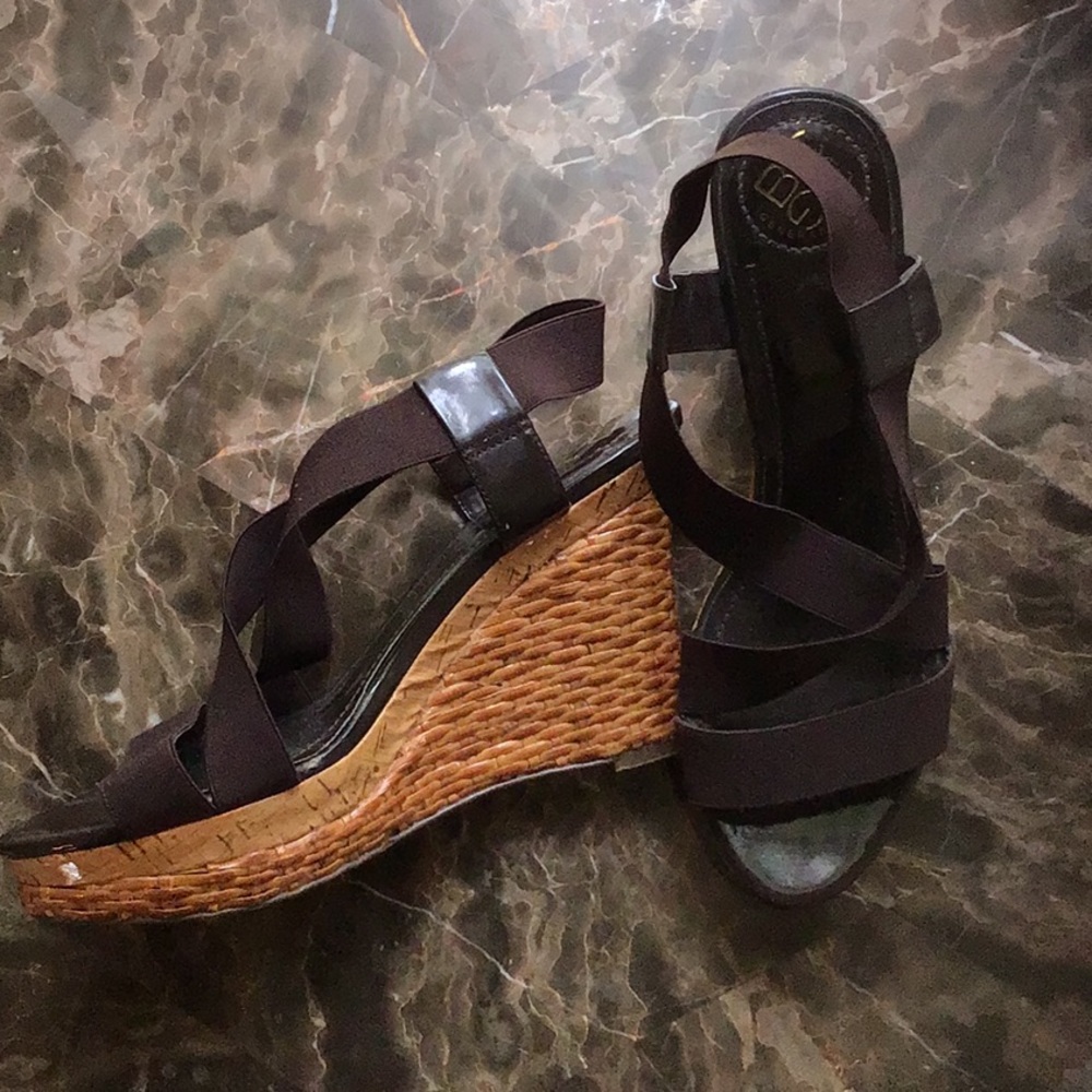 BCBG brown woven wedges.